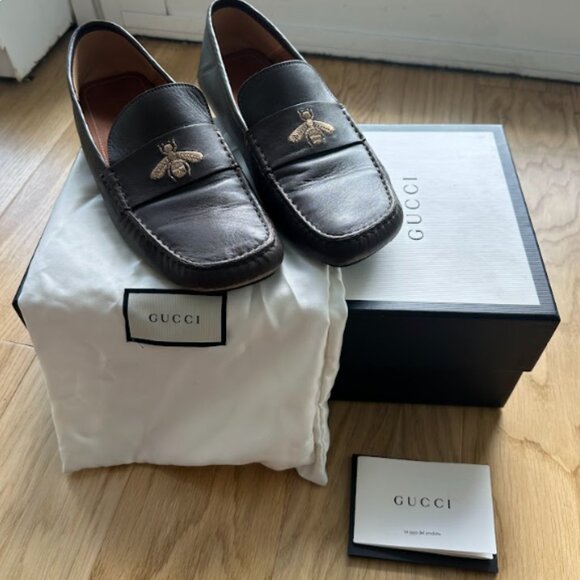 Gucci Leather Driver with Bumble Bee - Picture 2 of 6